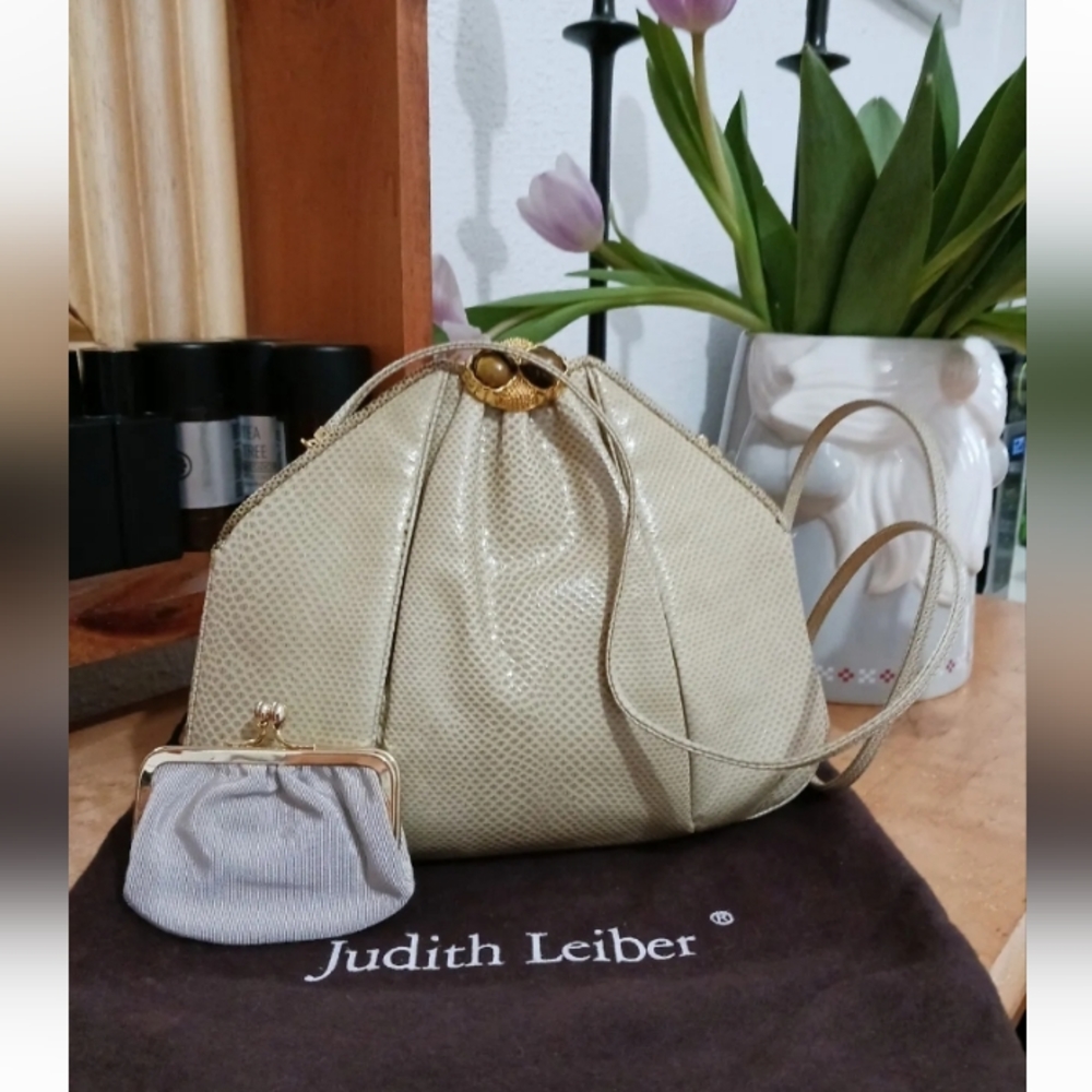 Judith Leiber Vintage    Snakeskin, reptile leather clutch, crossbody
